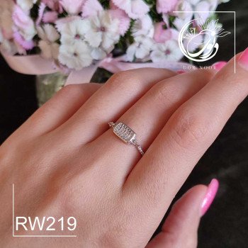 انگشتر نقره زنانه نگین اتمی کد Rw219
