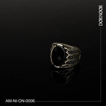 انگشتر نقره مردانه با سنگ اونیکس سیاه