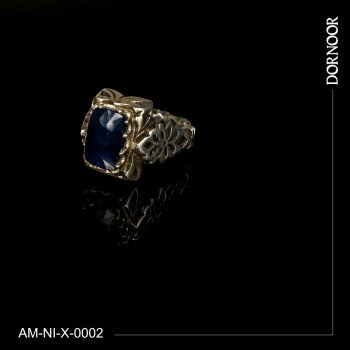 انگشتر نقره مردانه دست ساز با سنگ یاقوت کبود