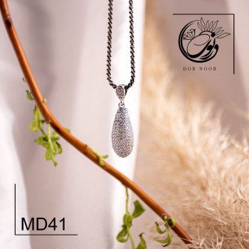 مدال نقره‌ با نگین اتمی کد MD41