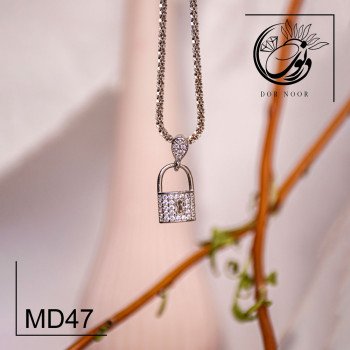 مدال نقره‌ با نگین اتمی کد MD47