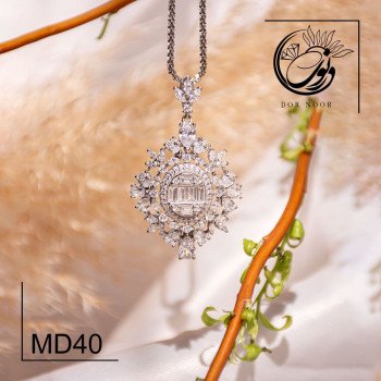 مدال نقره‌ با نگین اتمی کد MD40
