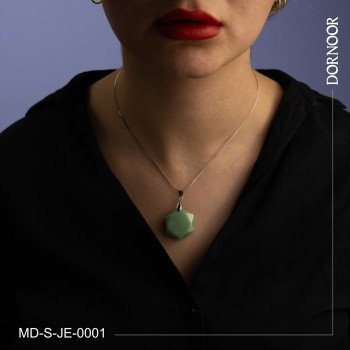 مدال سنگی جید